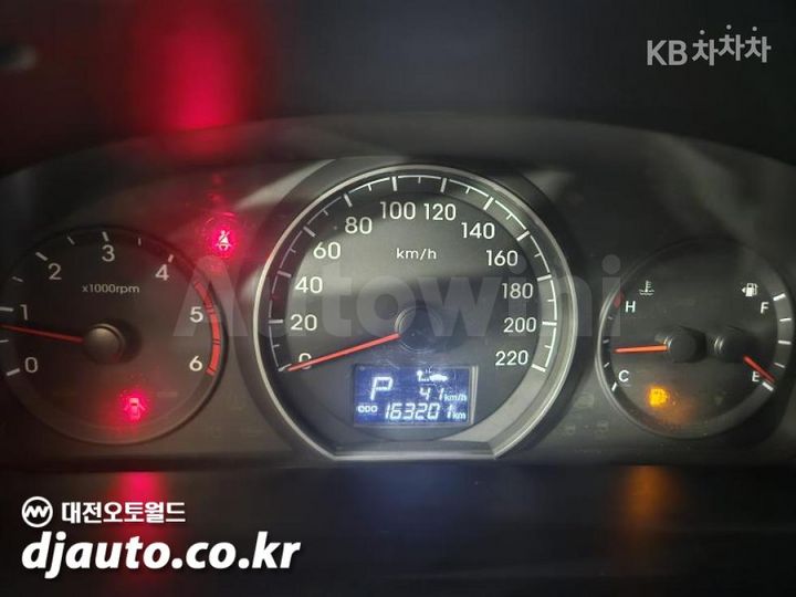Hyundai Starex 2017 — 5