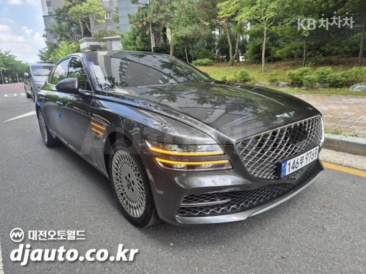 Genesis G80 2022 KMTGB41CDNU146827 — 3