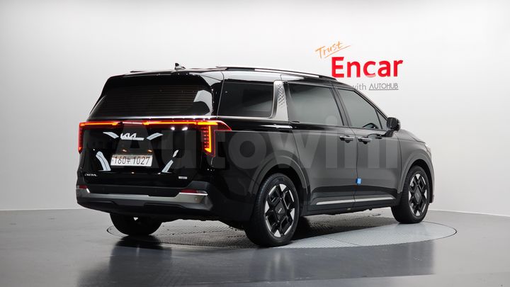 Kia Carnival 2025 — 2