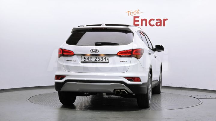 Hyundai SantaFe 2017 — 4