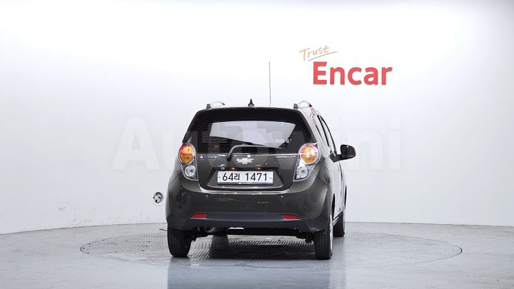 Chevrolet Spark 2012 — 4