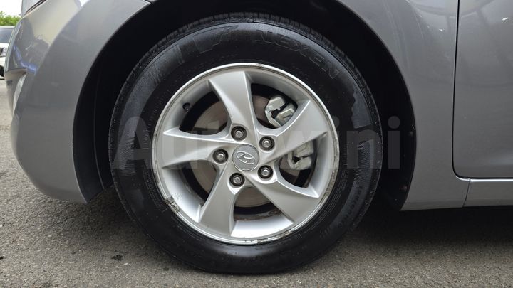 Hyundai Avante 2012 — 5