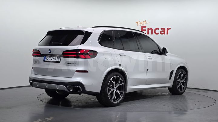 BMW X5 2025 — 2