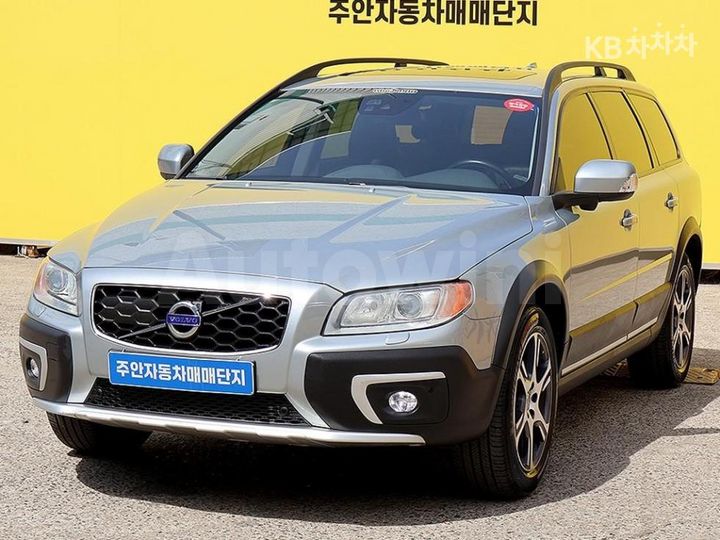 Volvo XC70 2014 — 2