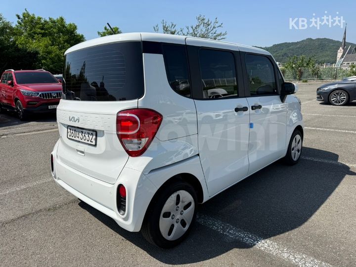 Kia Ray 2022 KNACF911BNT295082 — 5