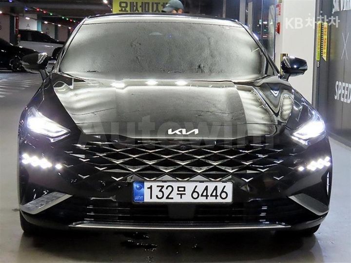 Kia K8 2023 KNAM741BBPA057406 — 2