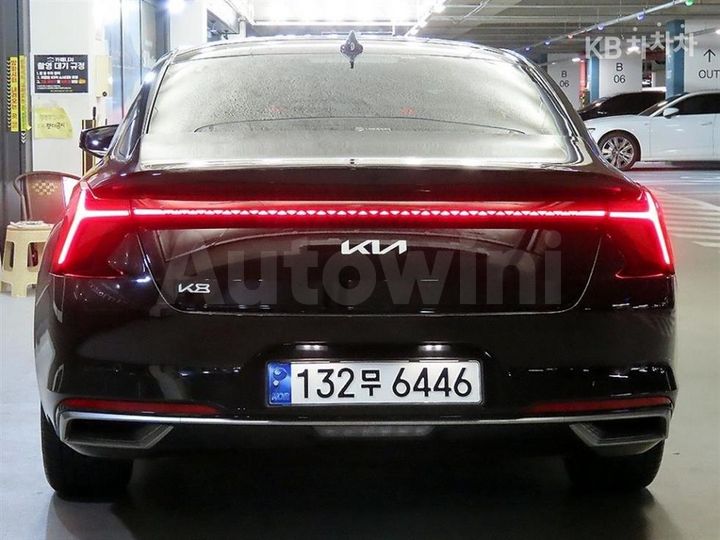 Kia K8 2023 KNAM741BBPA057406 — 5