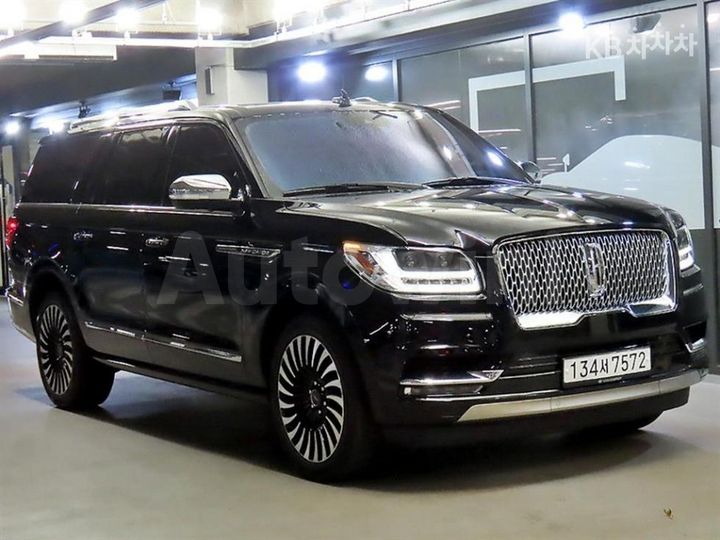 Lincoln Navigator