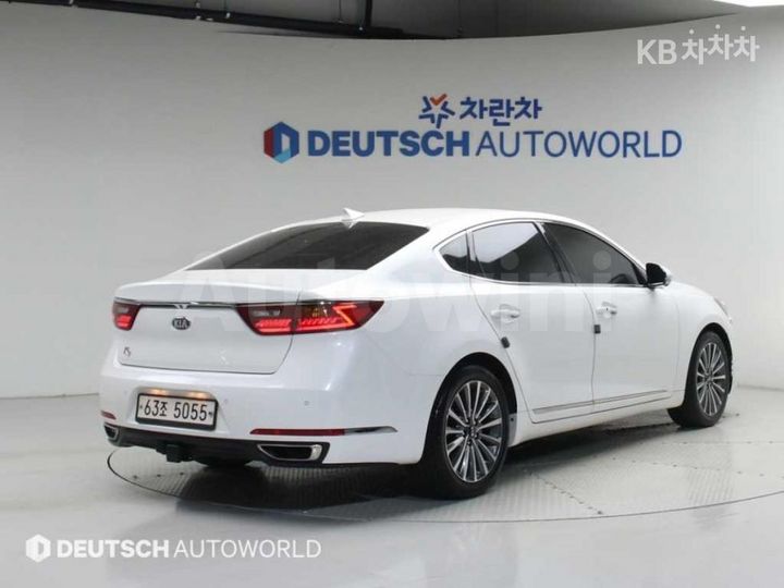 Kia K7 2018 KNALB415BJA132380 — 2