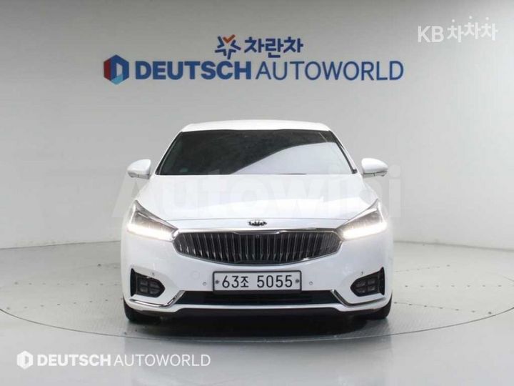 Kia K7 2018 KNALB415BJA132380 — 3