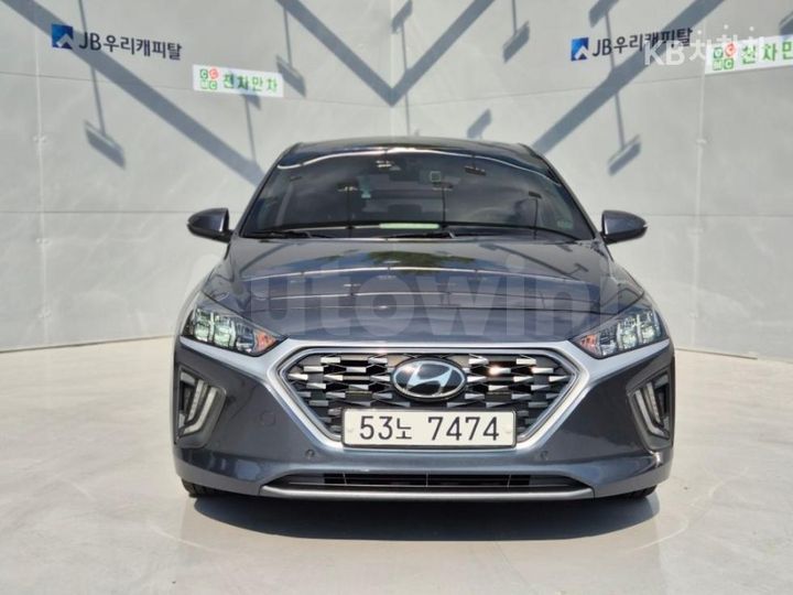 Hyundai Ioniq