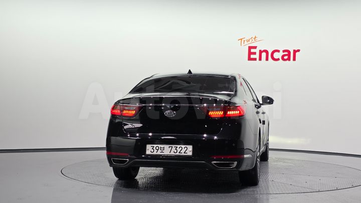 Kia K7 2018 — 3