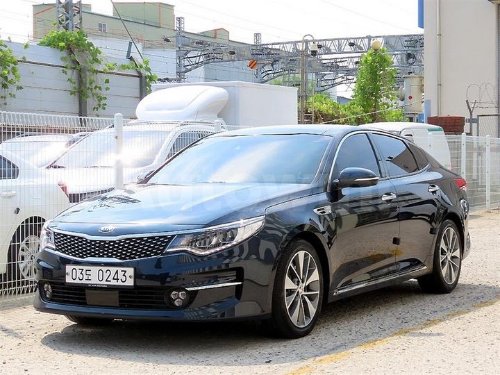 Kia K5 2017 — 2