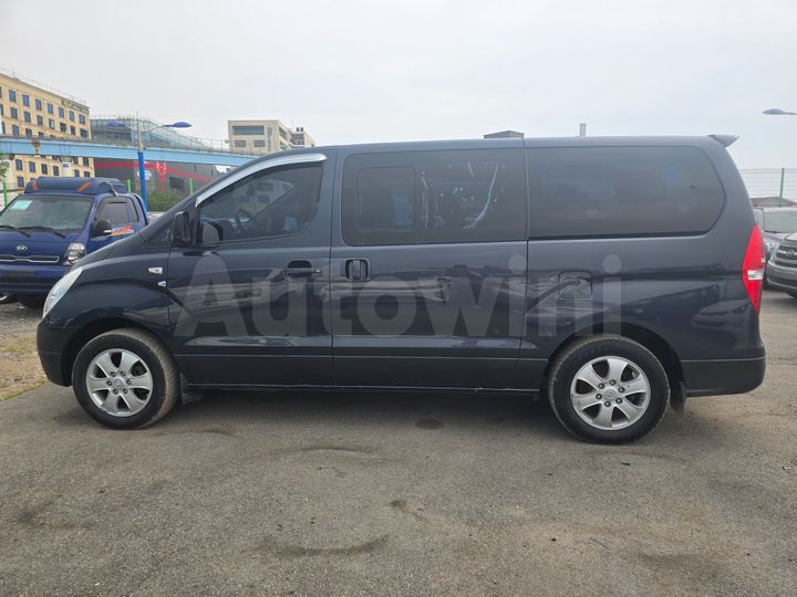 Hyundai Starex 2016 — 2
