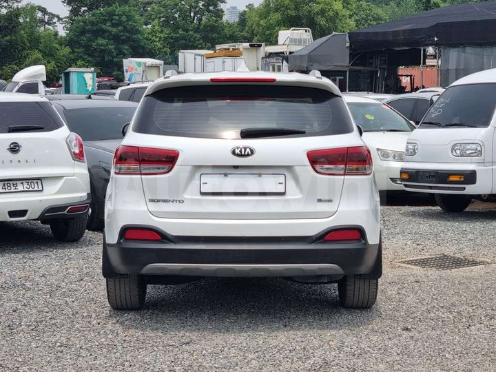 Kia Sorento 2016 KNAPK81BBGA232607 — 4