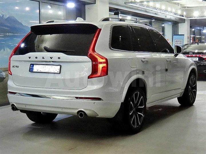 Volvo XC90 2017 — 3