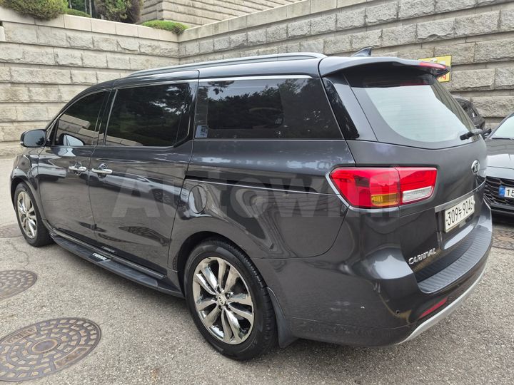 Kia Carnival 2017 — 3