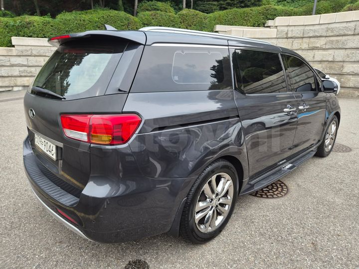 Kia Carnival 2017 — 5