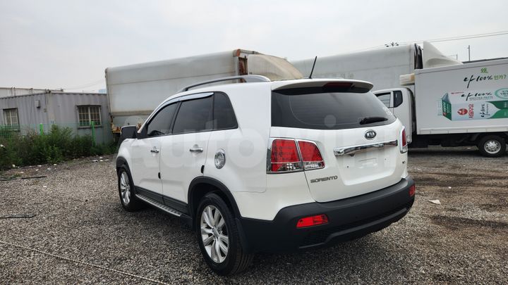 Kia Sorento 2012 KNAKU815BCA277852 — 4