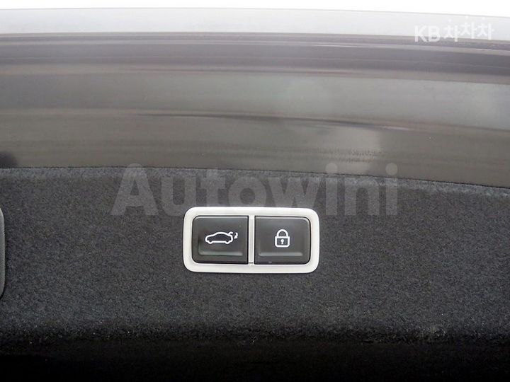 Genesis G80 2023 KMTGB41CDPU193162 — 5