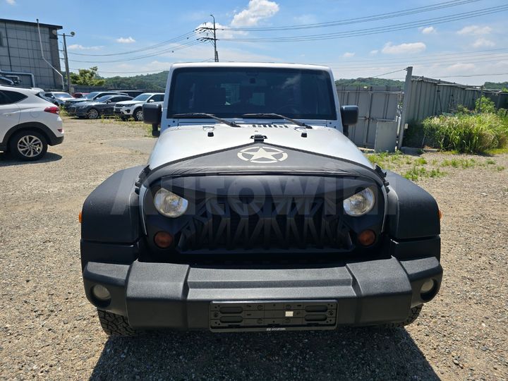 Jeep Wrangler 2009 1J4GAE9579L702071 — 2