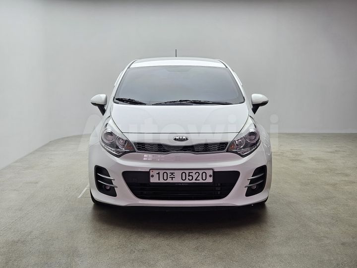 Kia Pride 2016 KNADR513BGS010179 — 3
