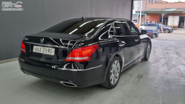 Hyundai Equus 2009 — 2