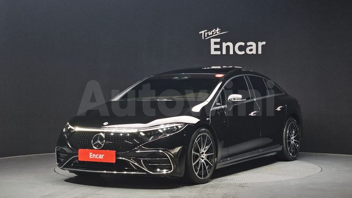 Mercedes Benz EQS