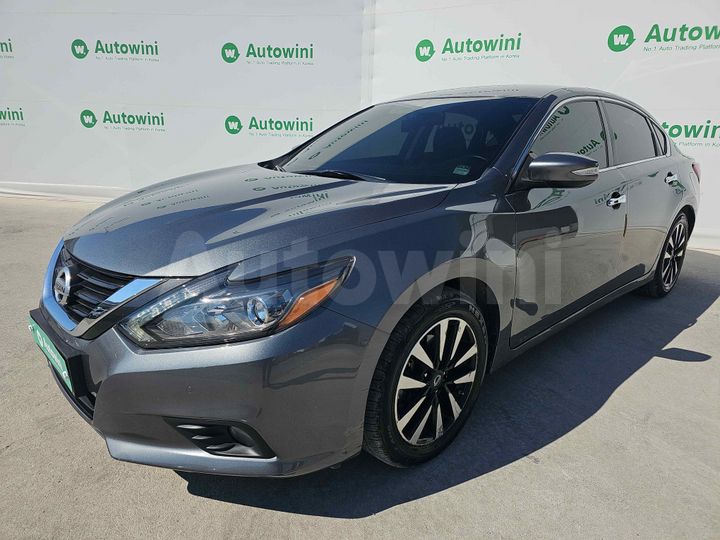 Nissan Altima 2018 — 2