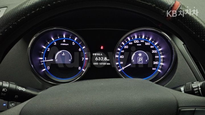 Hyundai Sonata 2012 — 5