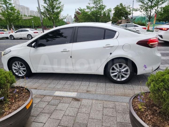 Kia K3 2017 KNAFK412BHA977198 — 3