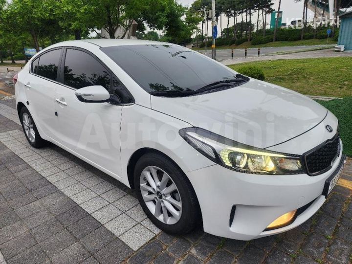 Kia K3 2017 KNAFK412BHA977198 — 5