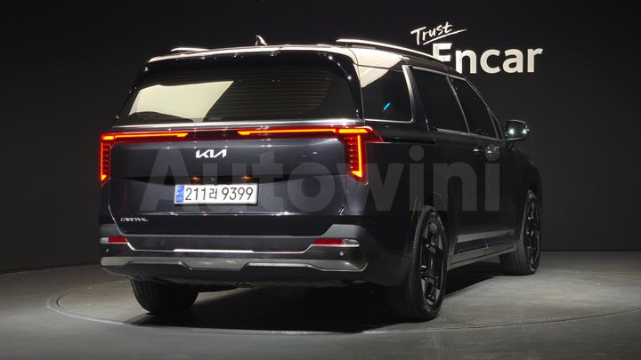 Kia Carnival 2025 — 2
