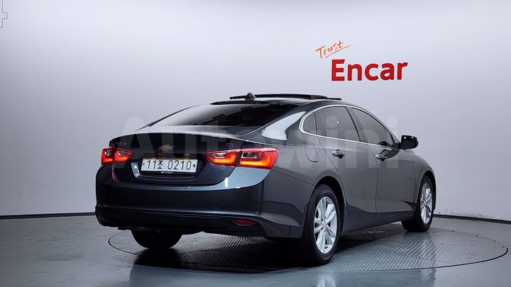 Chevrolet Malibu 2017 — 2