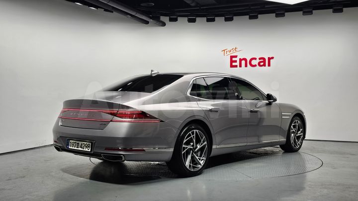 Genesis G90 2022 — 2