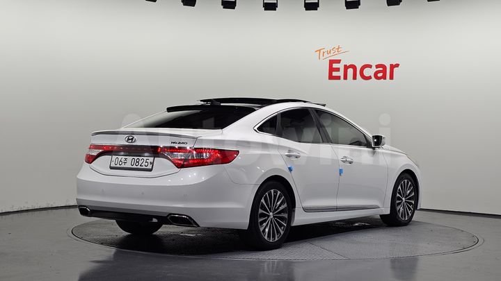 Hyundai Grandeur 2012 — 2