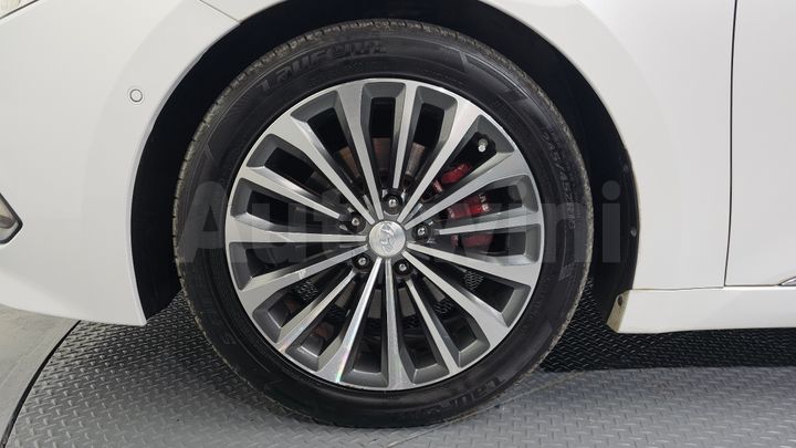Hyundai Grandeur 2012 — 5