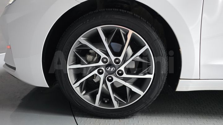 Hyundai Avante 2020 — 5