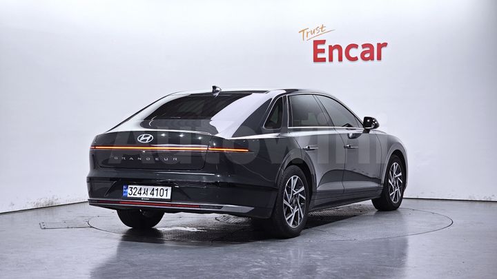 Hyundai Grandeur 2023 — 2