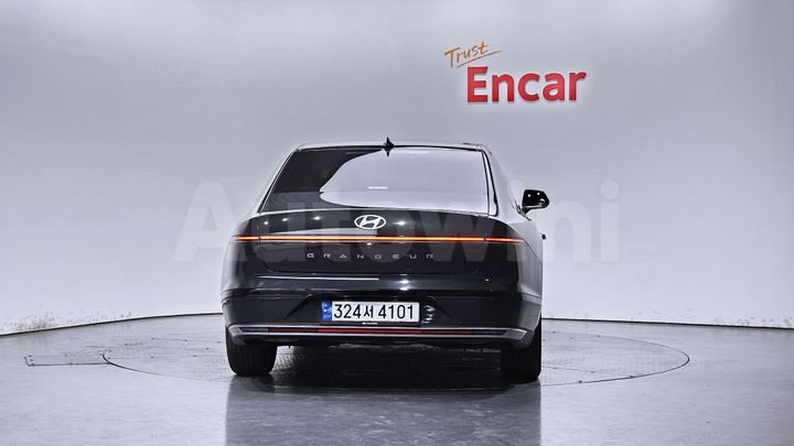 Hyundai Grandeur 2023 — 4