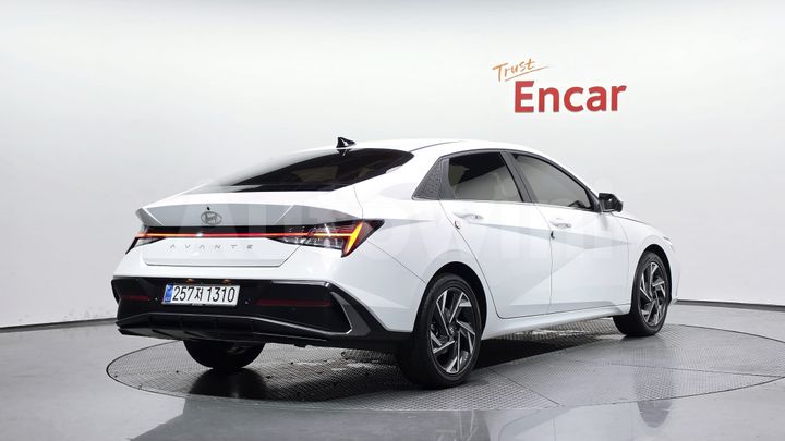 Hyundai Avante 2026 — 2