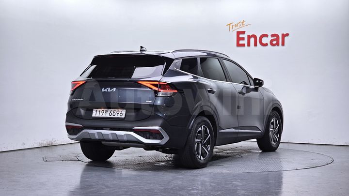 Kia Sportage 2023 — 2
