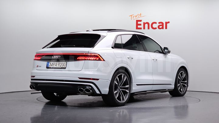 Audi SQ8