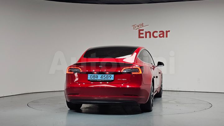 Tesla Model 3 2020 — 4