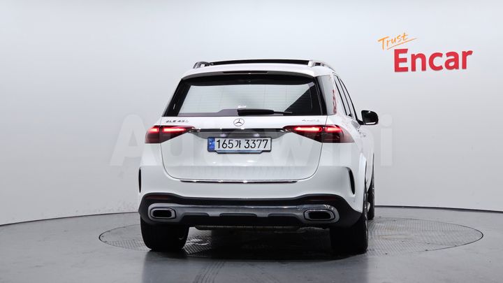 Mercedes Benz GLE Class 2024 — 4