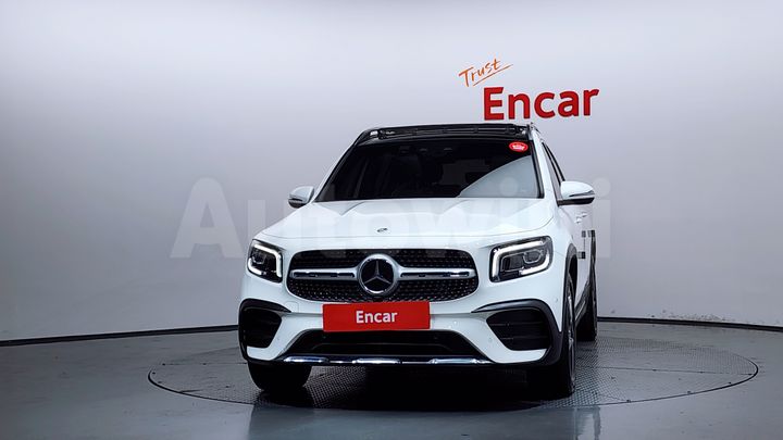 Mercedes Benz GLB Class 2022 — 3
