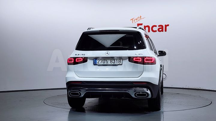 Mercedes Benz GLB Class 2022 — 4