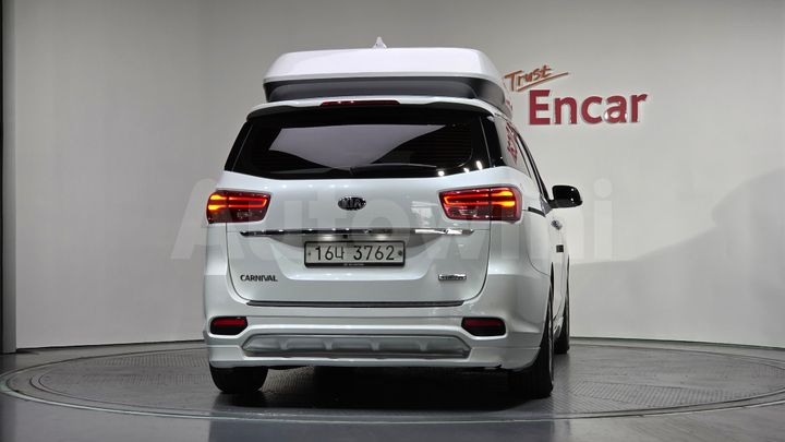 Kia Carnival 2019 — 5