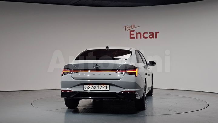 Hyundai Avante 2021 — 4