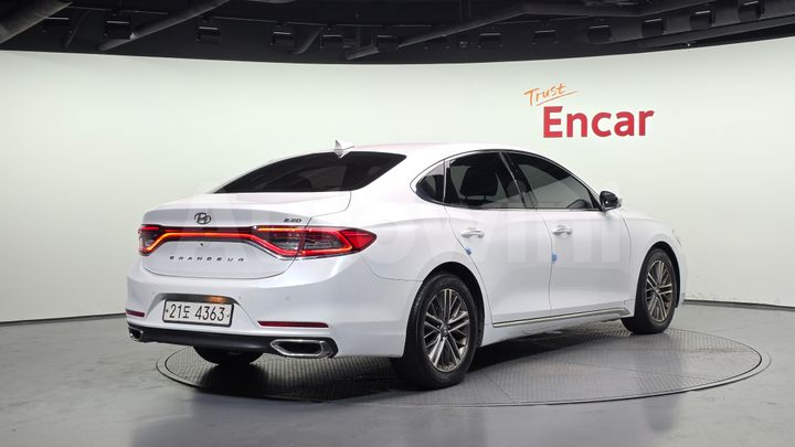 Hyundai Grandeur 2017 — 2